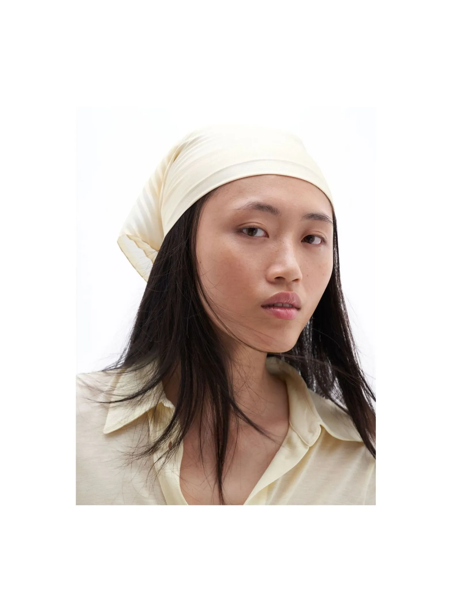 Filippa K Silk Plisse Scarf Chalk White/Vanilla^ Sjalar & Halsdukar