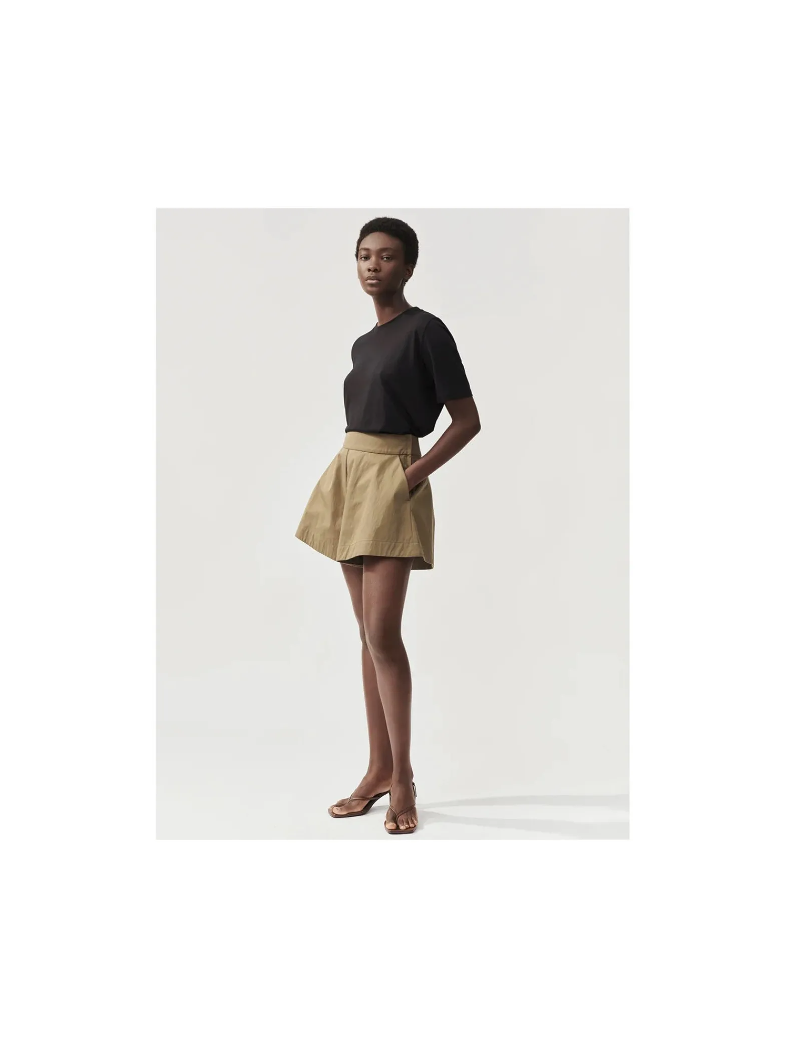Stylein Shorts Serron Army Green^ Shorts